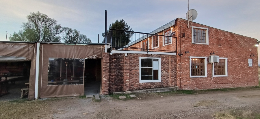 7 Bedroom Property for Sale in Harpington A H North West